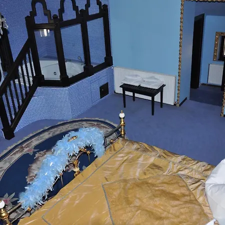 Casa Cu Farfurii Sinaia